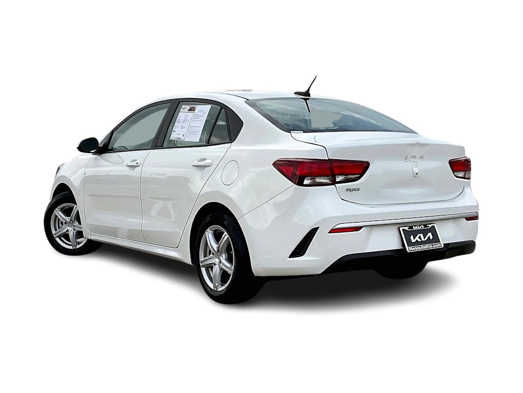 Thumbnail: 2022 Kia Rio - 4