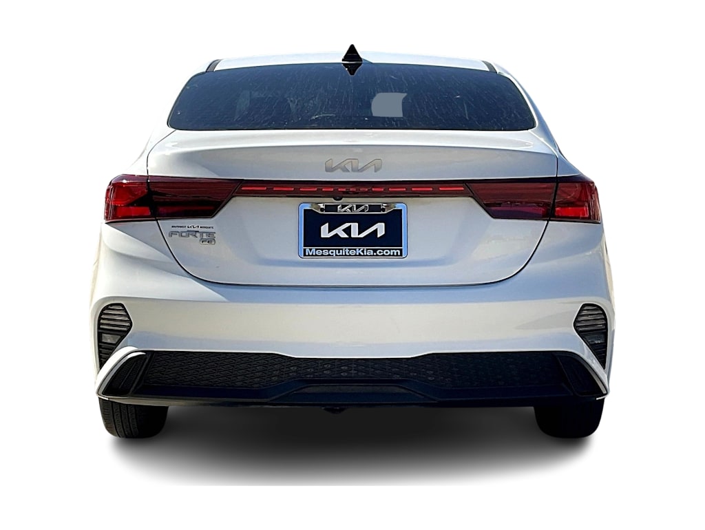 2023 Kia Forte LX 5