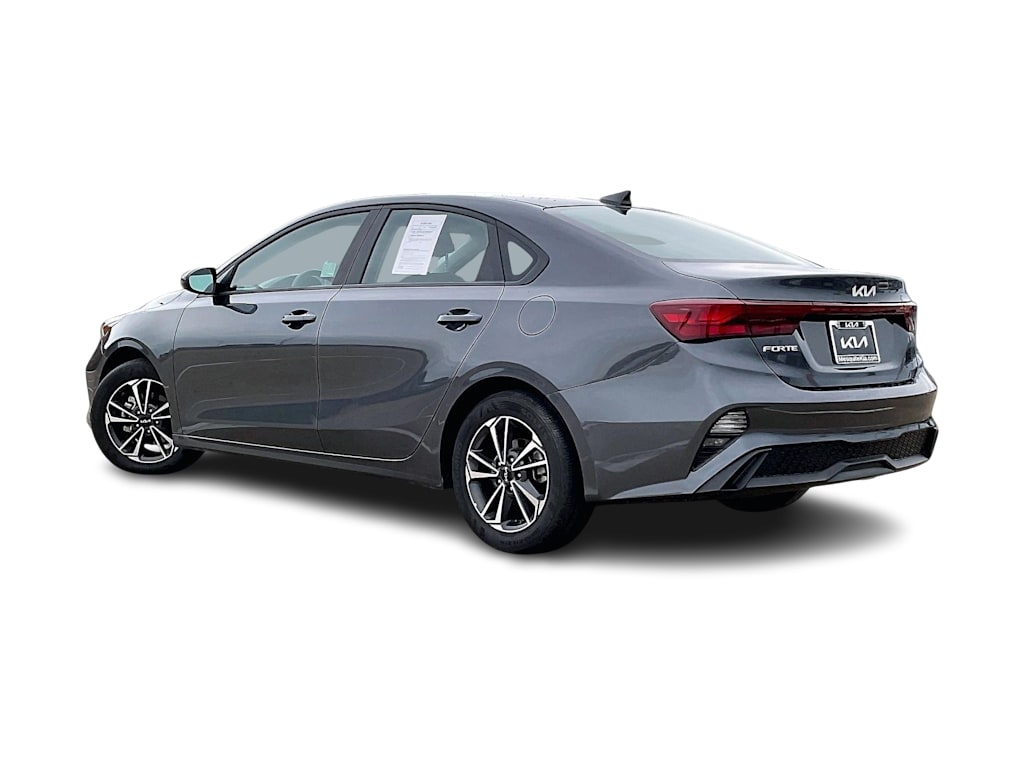 Thumbnail: 2024 Kia Forte - 4