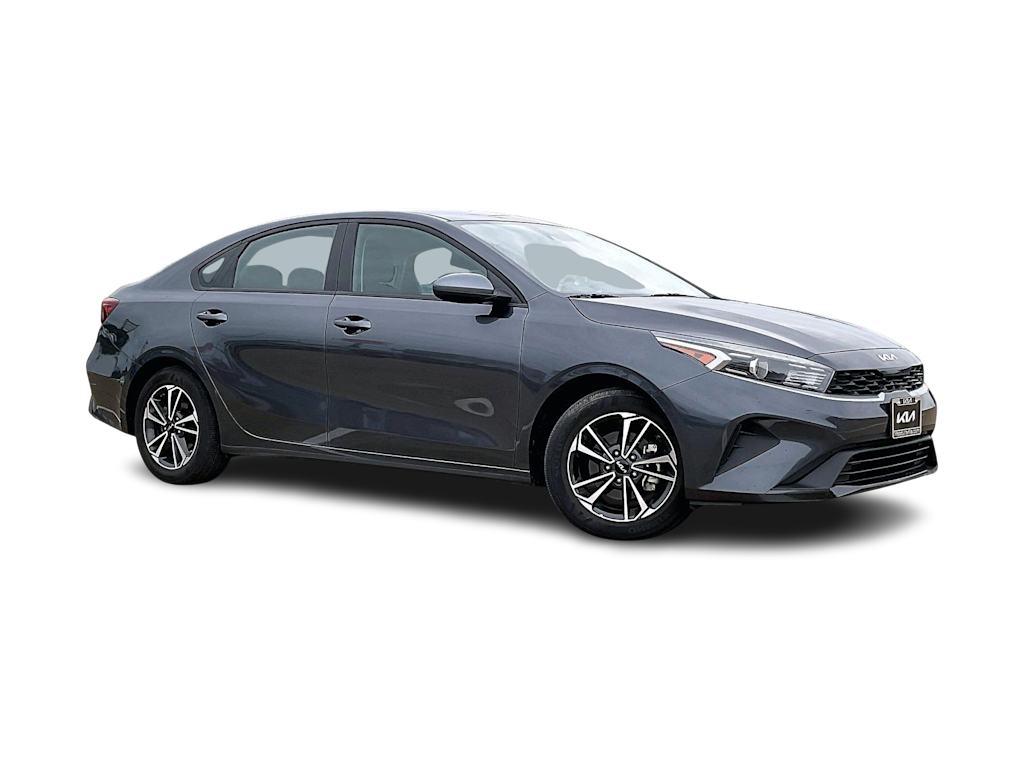 Thumbnail: 2024 Kia Forte - 21