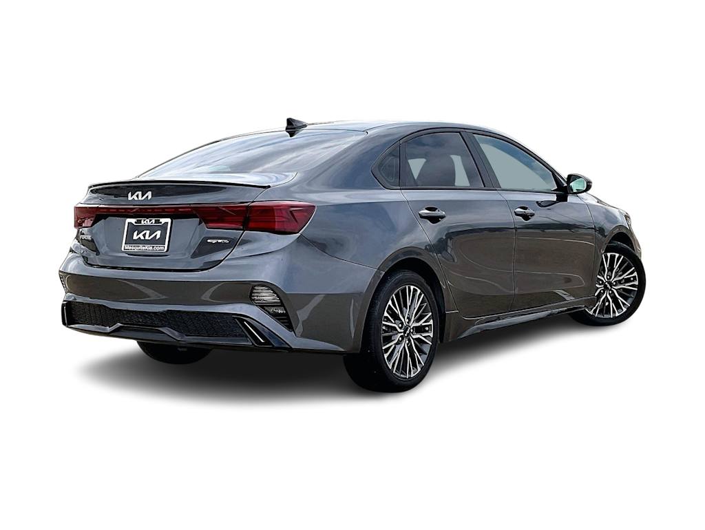 Thumbnail: 2024 Kia Forte - 22