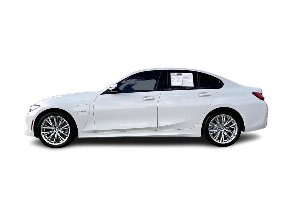 Thumbnail: 2023 BMW 3 Series - 3