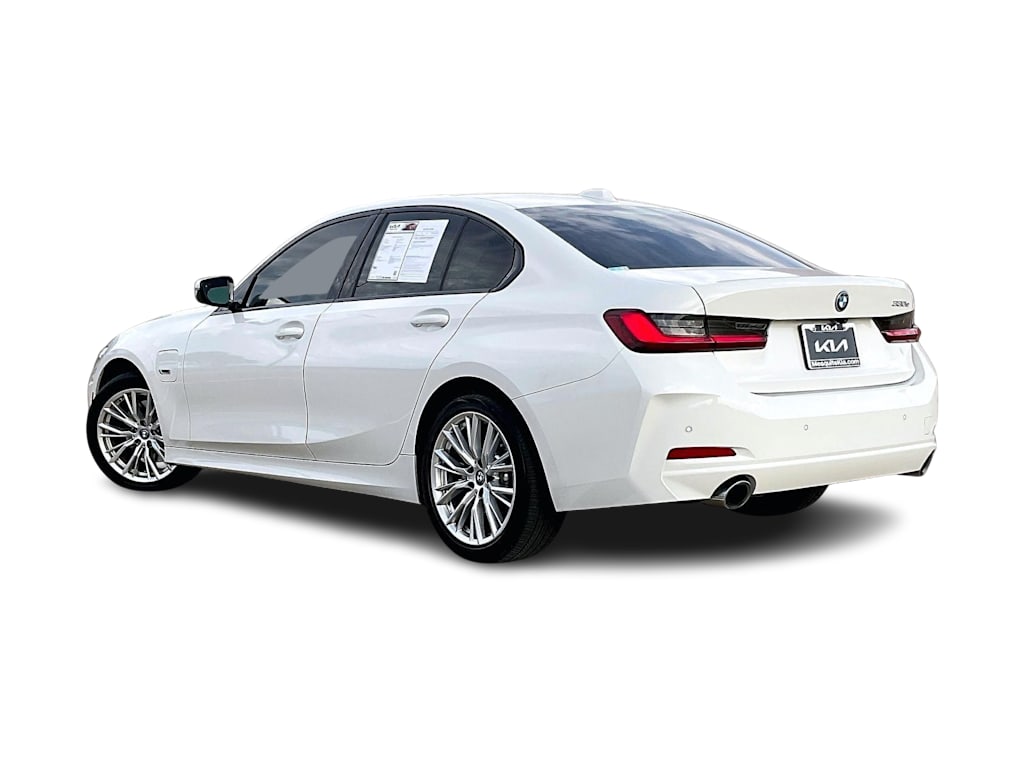 Thumbnail: 2023 BMW 3 Series - 4