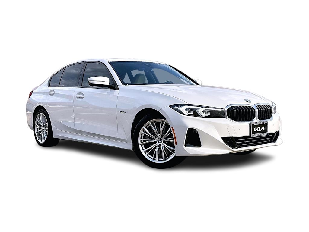 Thumbnail: 2023 BMW 3 Series - 21