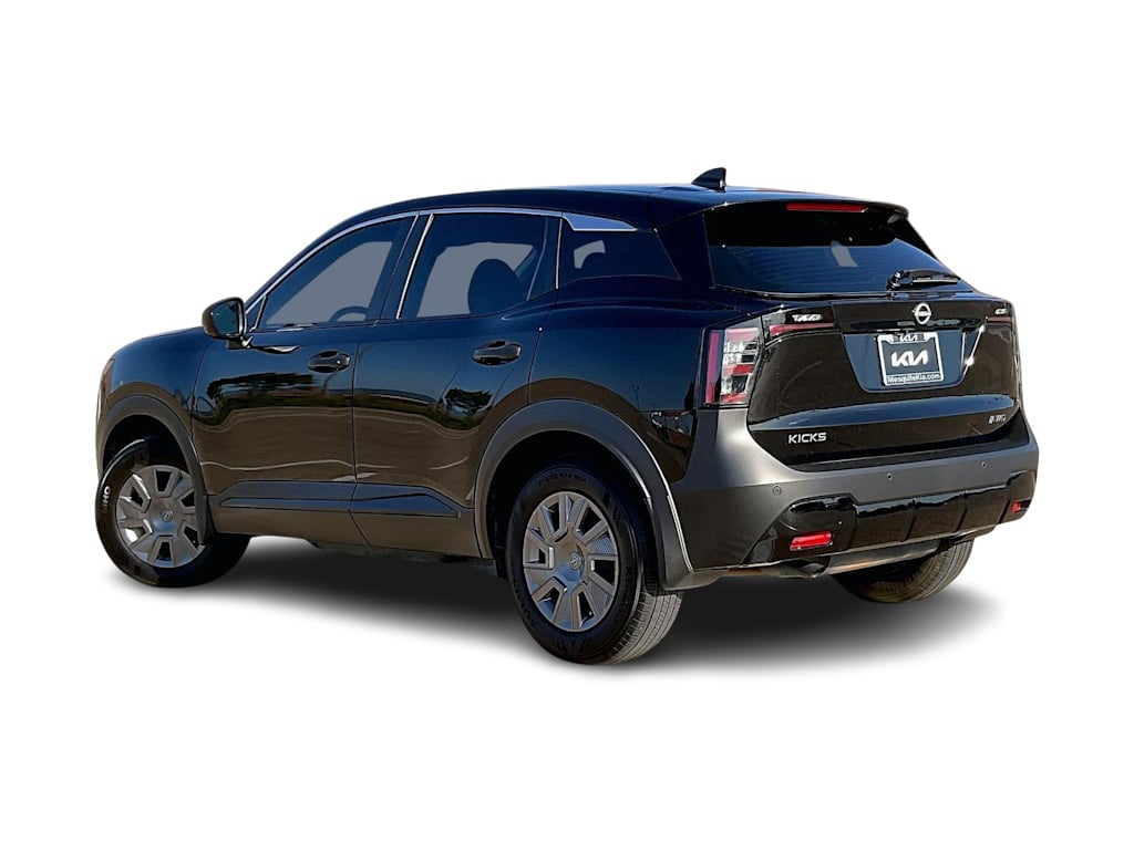 Thumbnail: 2025 Nissan Kicks - 4