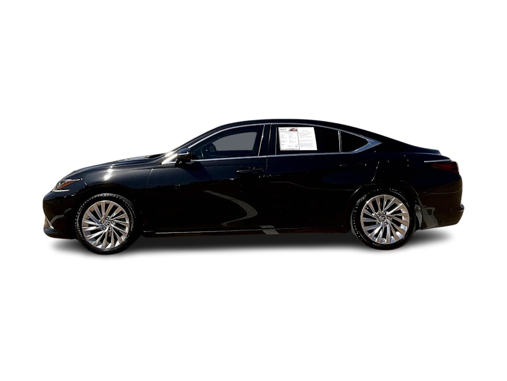 Thumbnail: 2020 Lexus ES - 3