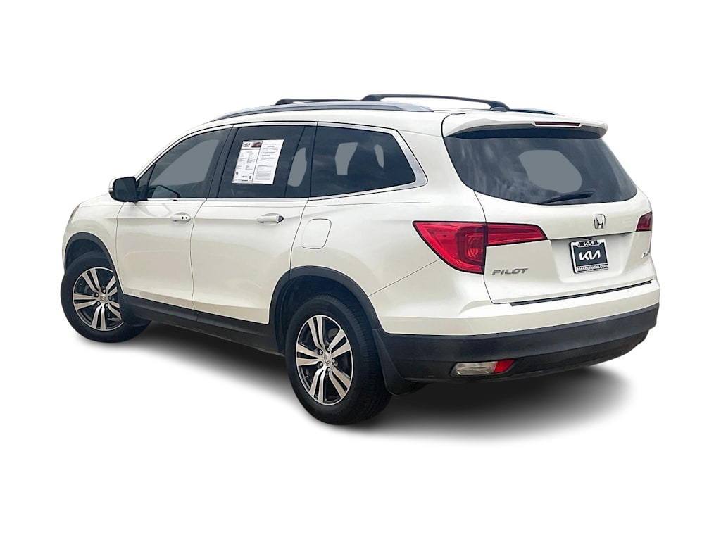 Thumbnail: 2016 Honda Pilot - 4