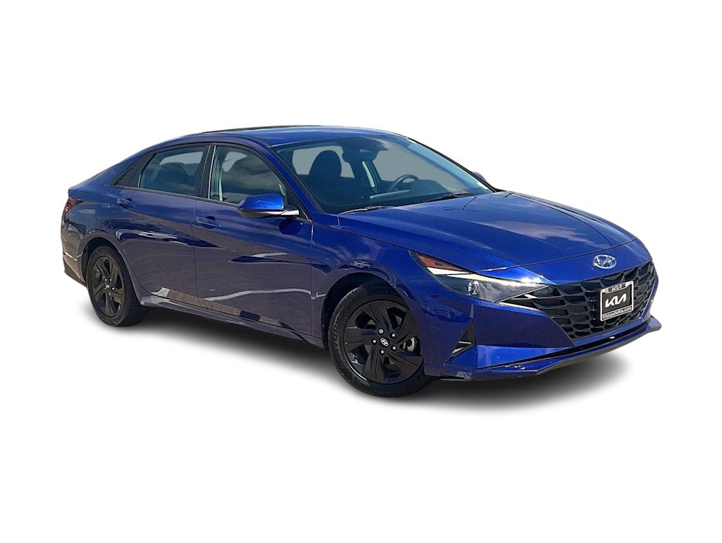Thumbnail: 2022 Hyundai Elantra - 19