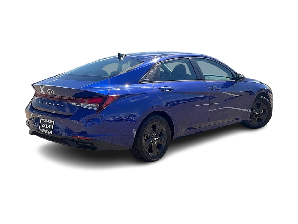 Thumbnail: 2022 Hyundai Elantra - 20