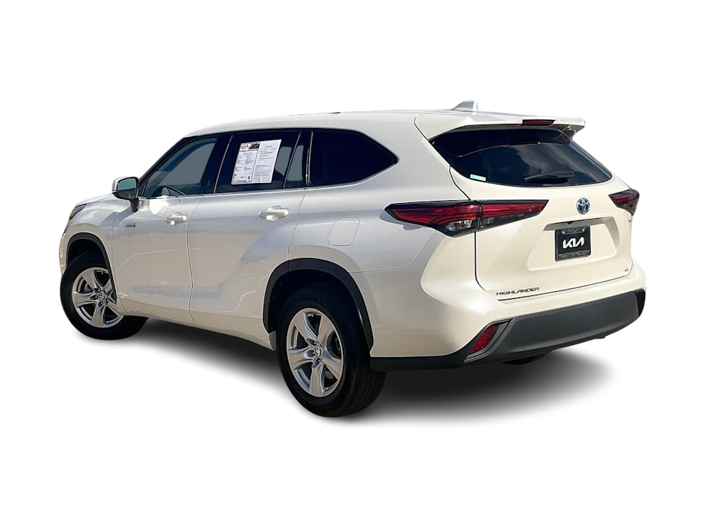 Thumbnail: 2021 Toyota Highlander - 4