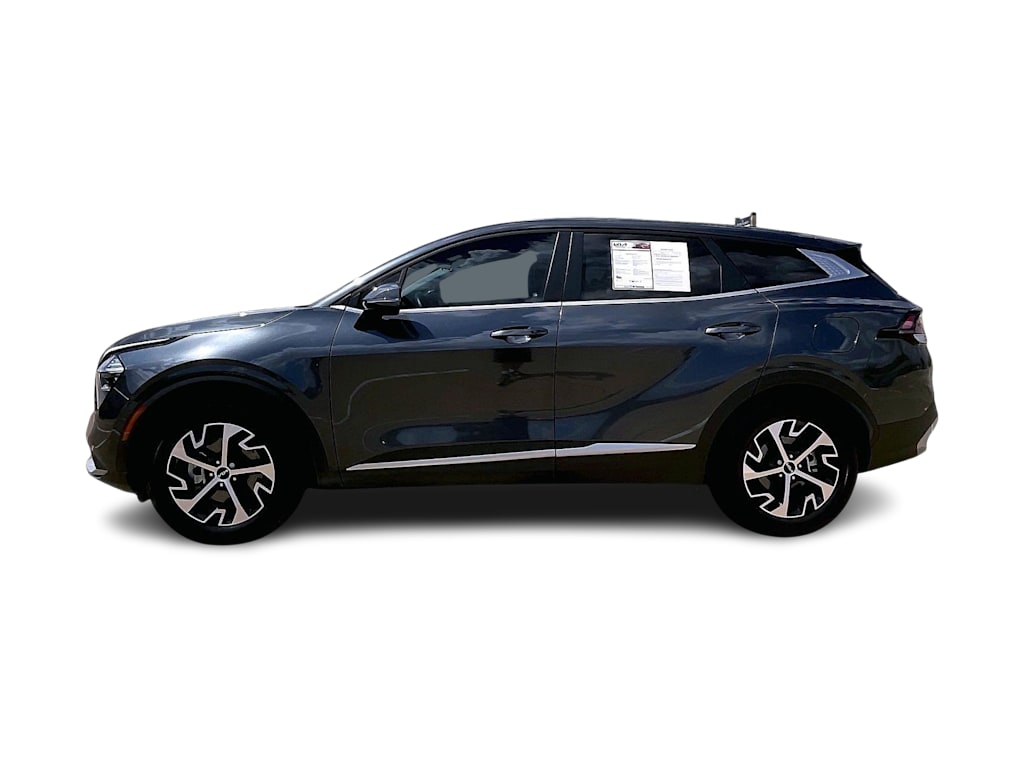 Thumbnail: 2023 Kia Sportage - 3