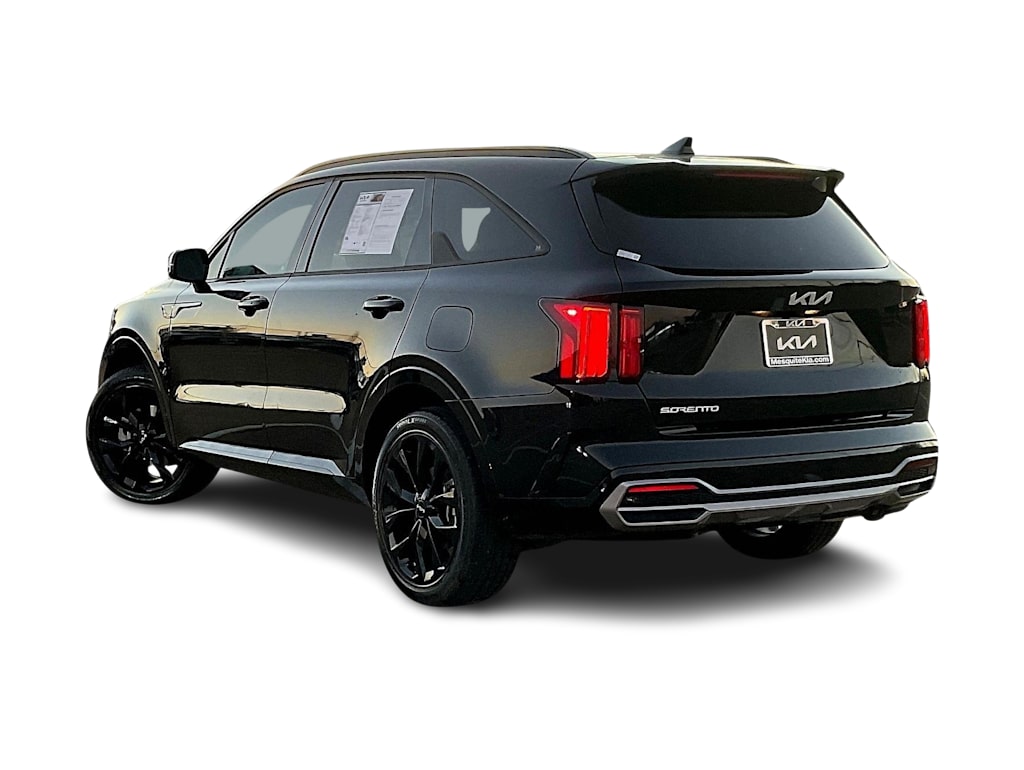 Thumbnail: 2023 Kia Sorento - 4