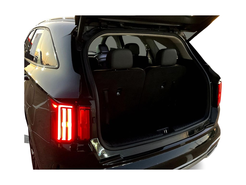 Thumbnail: 2023 Kia Sorento - 16