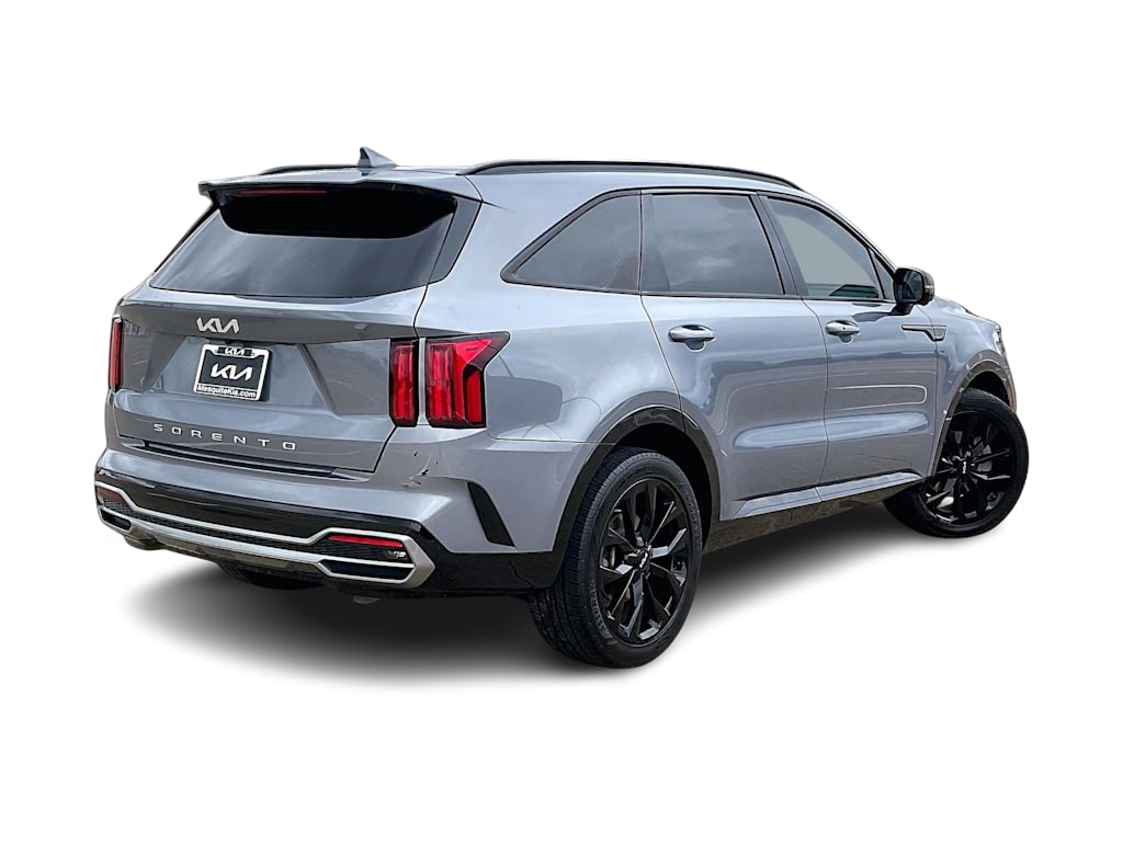 Thumbnail: 2022 Kia Sorento - 21