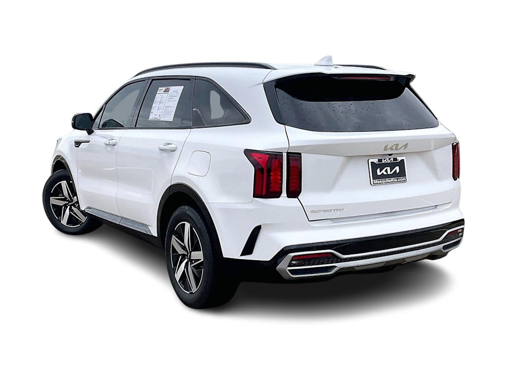 Thumbnail: 2023 Kia Sorento - 4