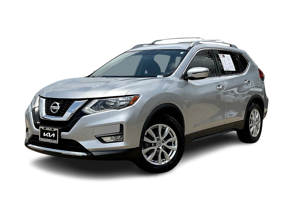 Used 2017 Nissan Rogue SV with VIN JN8AT2MTXHW392039 for sale in West Allis, WI
