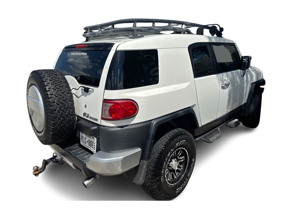 Thumbnail: 2010 Toyota FJ Cruiser - 8