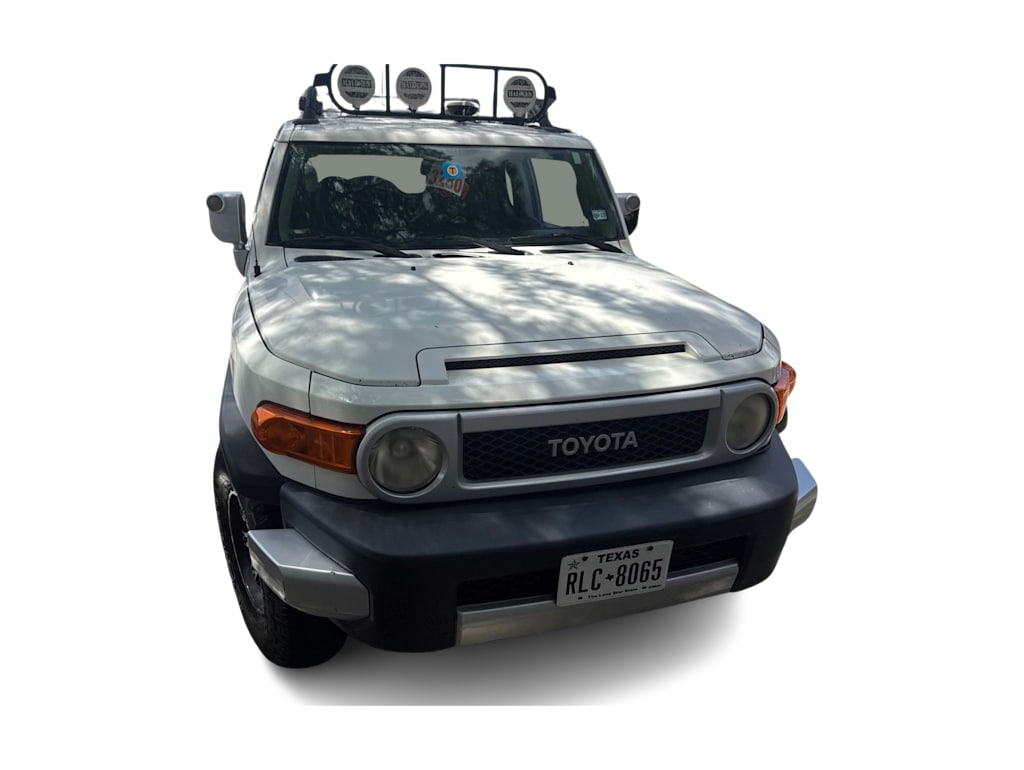 Thumbnail: 2010 Toyota FJ Cruiser - 4