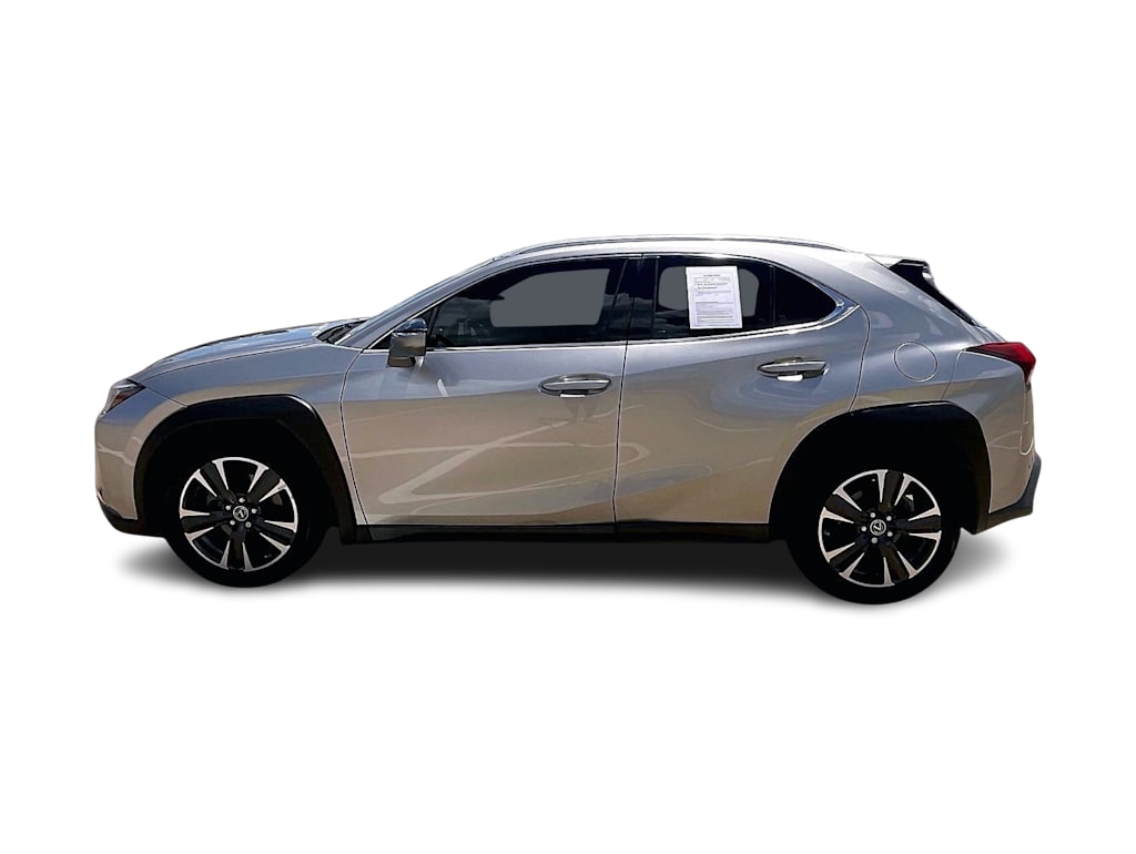 Thumbnail: 2020 Lexus UX - 3