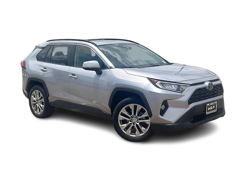 Thumbnail: 2020 Toyota RAV4 - 20