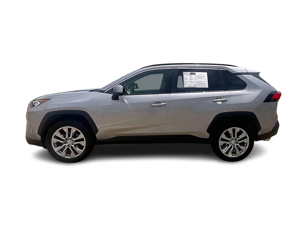 Thumbnail: 2020 Toyota RAV4 - 3