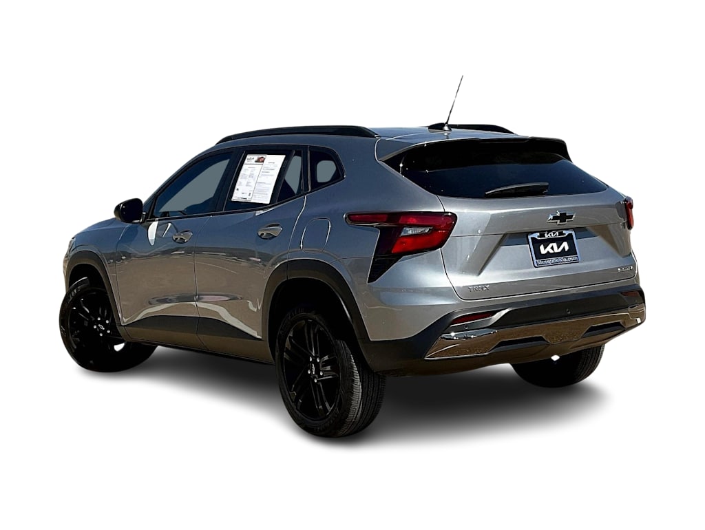 Thumbnail: 2025 Chevrolet Trax - 4