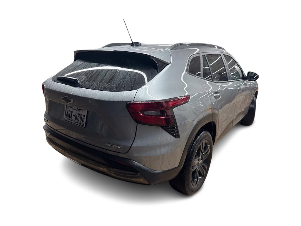 Thumbnail: 2025 Chevrolet Trax - 8