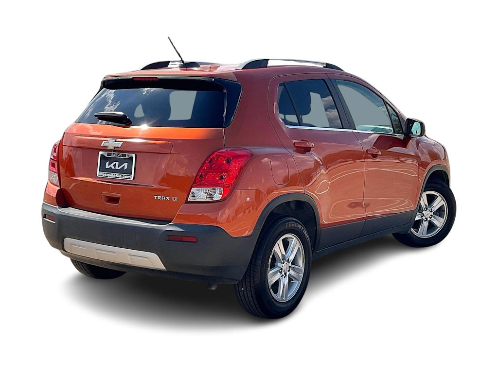 Thumbnail: 2015 Chevrolet Trax - 22