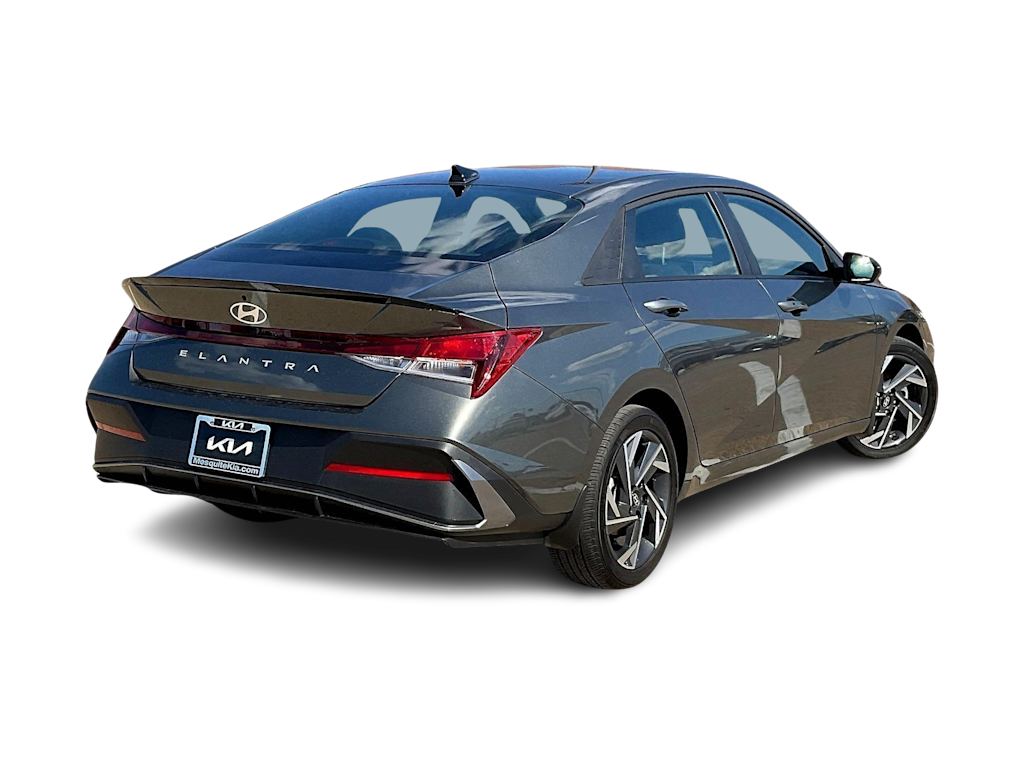 Thumbnail: 2025 Hyundai Elantra - 23