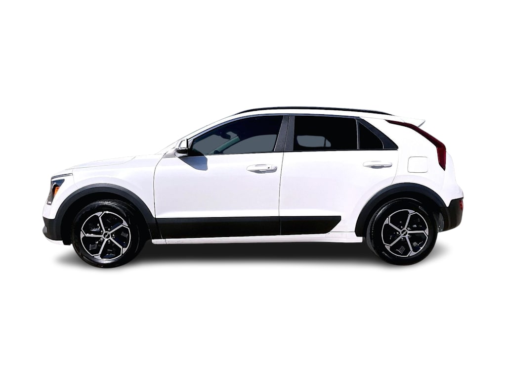 Thumbnail: 2024 Kia Niro - 3