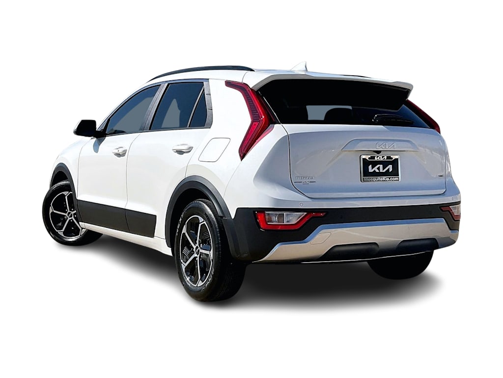 Thumbnail: 2024 Kia Niro - 4