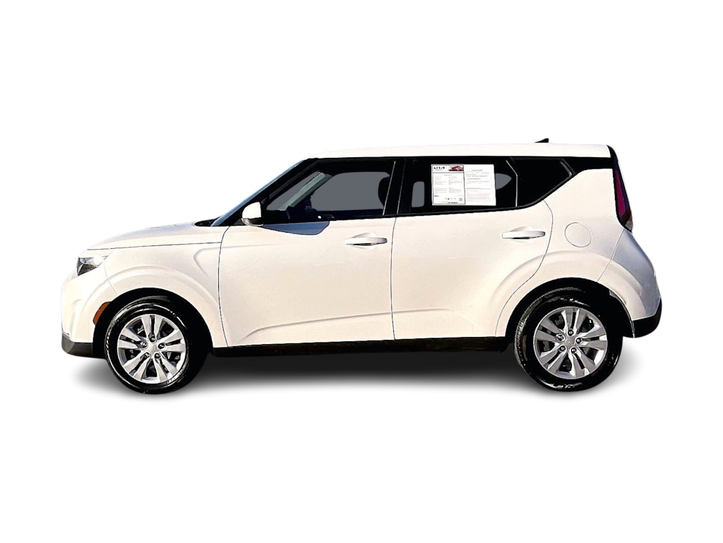 Thumbnail: 2023 Kia Soul - 3
