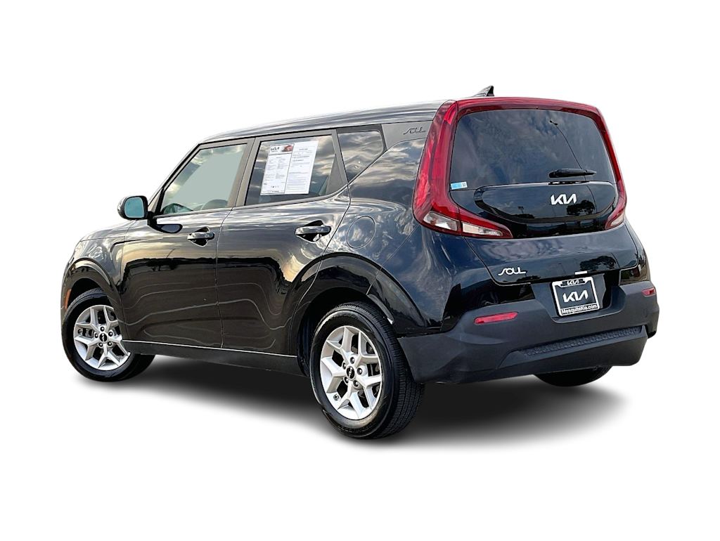 Thumbnail: 2022 Kia Soul - 4