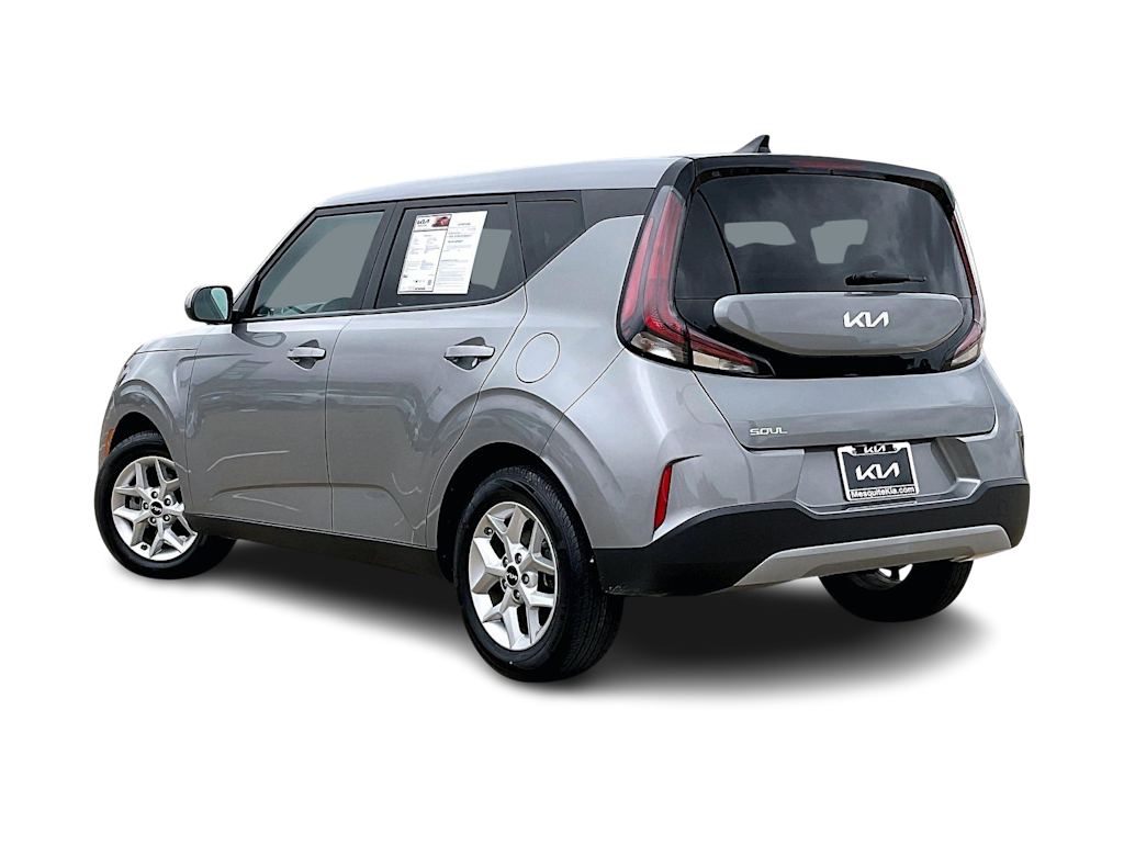 Thumbnail: 2023 Kia Soul - 4