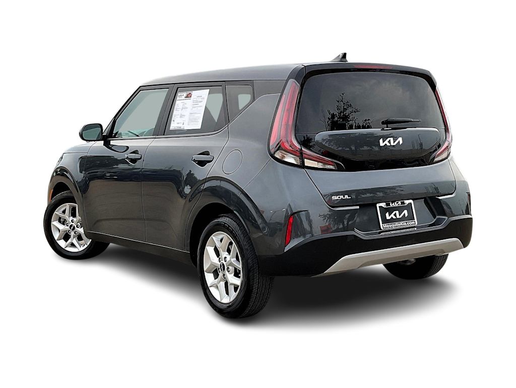 Thumbnail: 2023 Kia Soul - 4