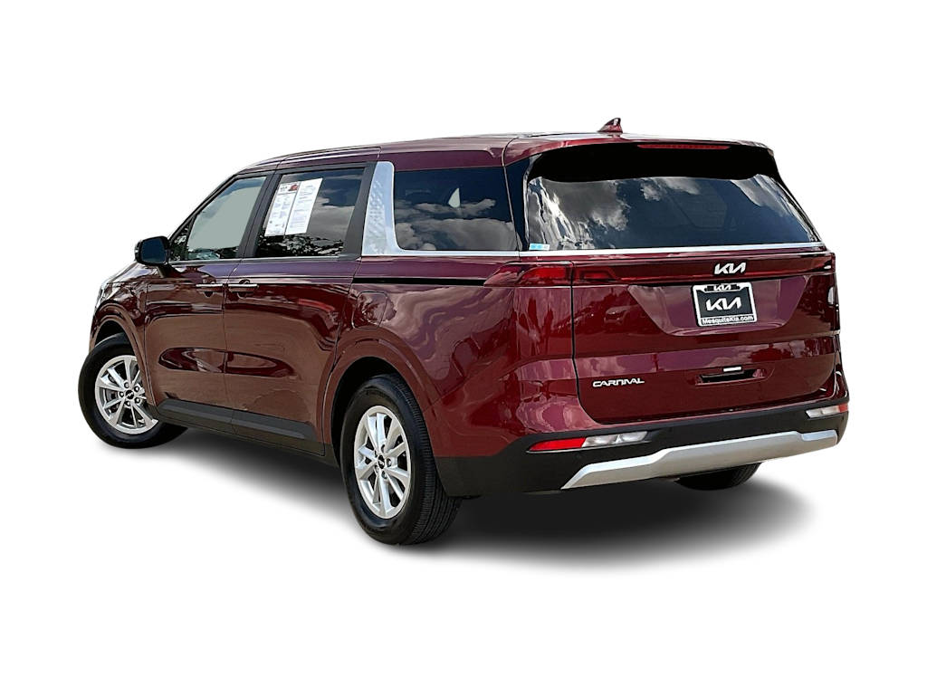 Thumbnail: 2024 Kia Carnival - 4