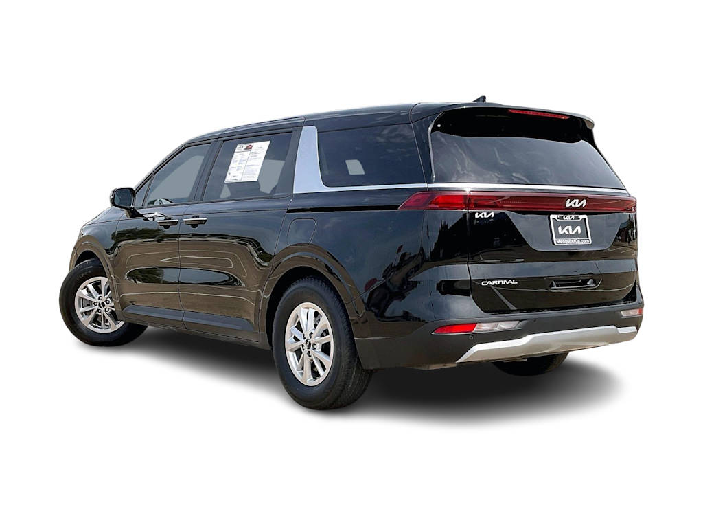 Thumbnail: 2023 Kia Carnival - 4
