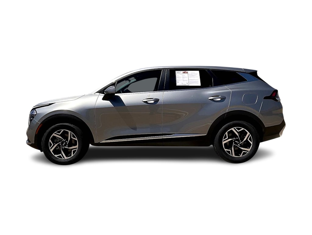 Thumbnail: 2023 Kia Sportage - 3