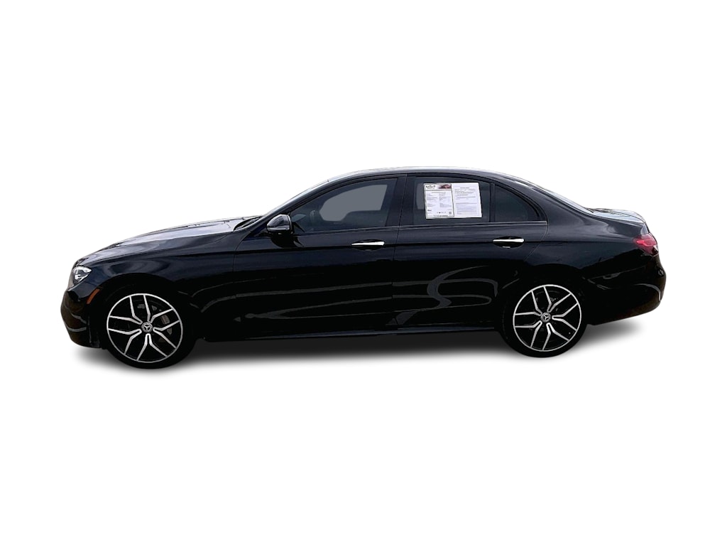 Thumbnail: 2022 Mercedes-Benz E-Class - 3