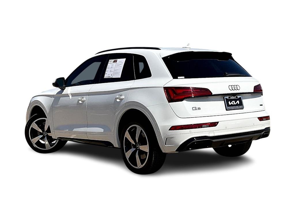 Thumbnail: 2022 Audi Q5 - 4