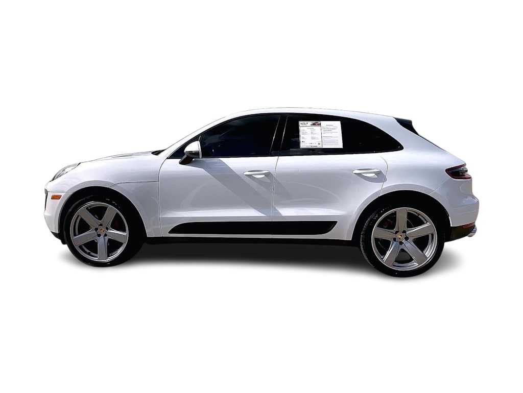 Thumbnail: 2018 Porsche Macan - 3