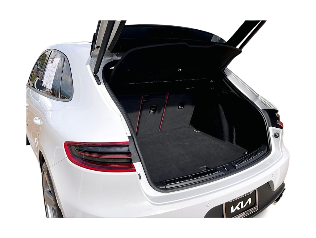 Thumbnail: 2018 Porsche Macan - 19