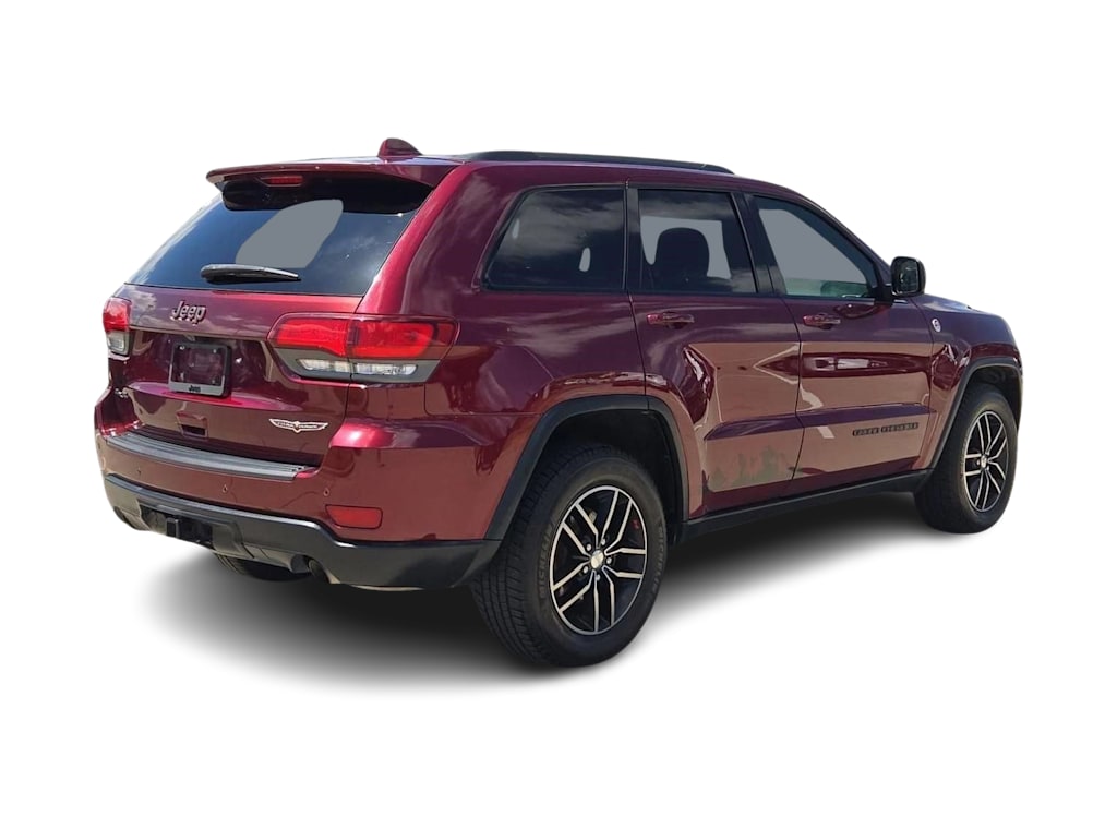Thumbnail: 2017 Jeep Grand Cherokee - 19