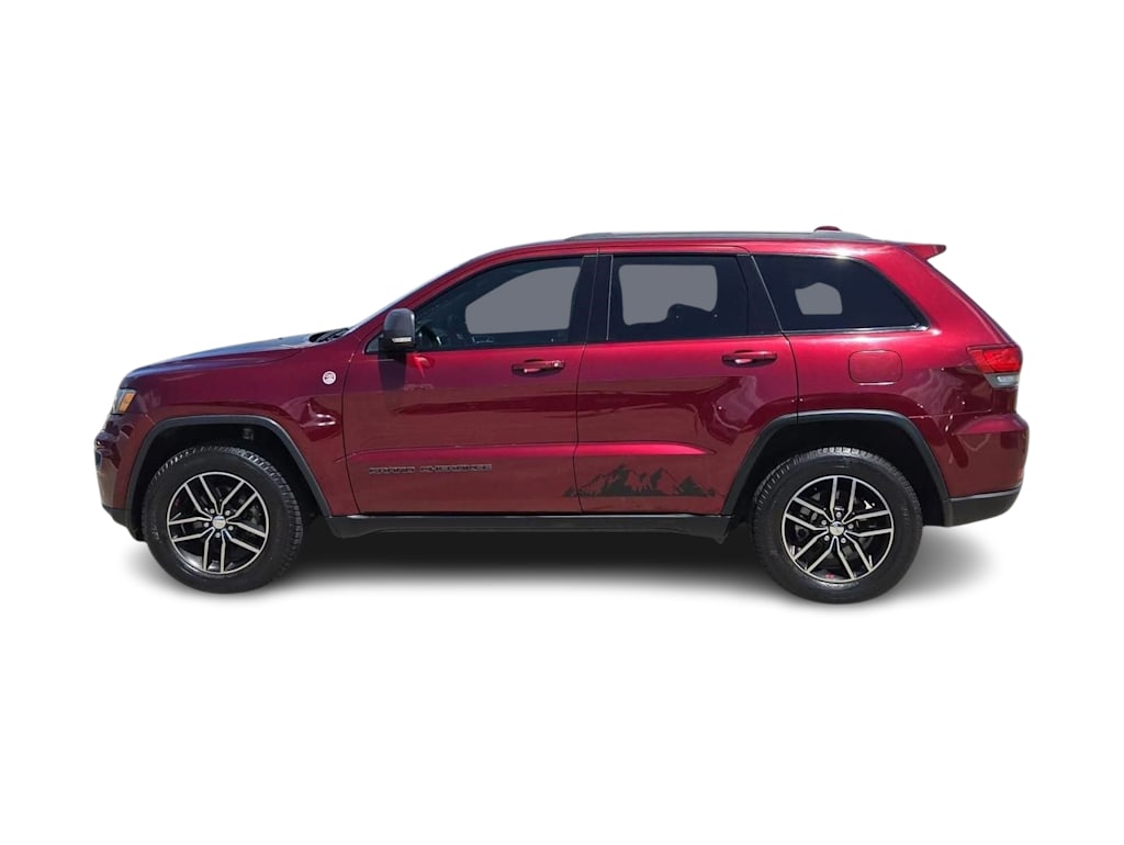 Thumbnail: 2017 Jeep Grand Cherokee - 3