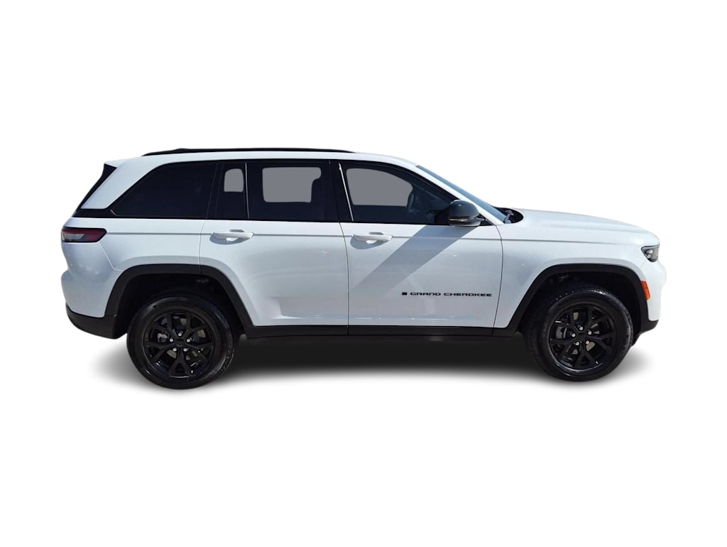 Thumbnail: 2025 Jeep Grand Cherokee - 20