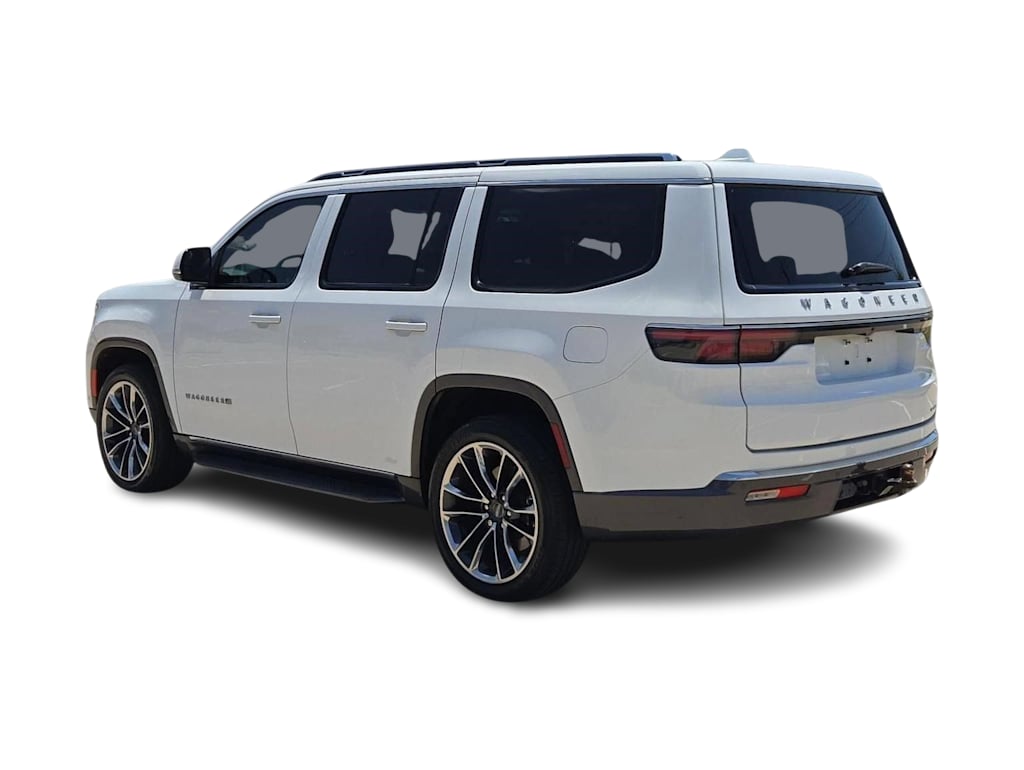 Thumbnail: 2022 Jeep Wagoneer - 4