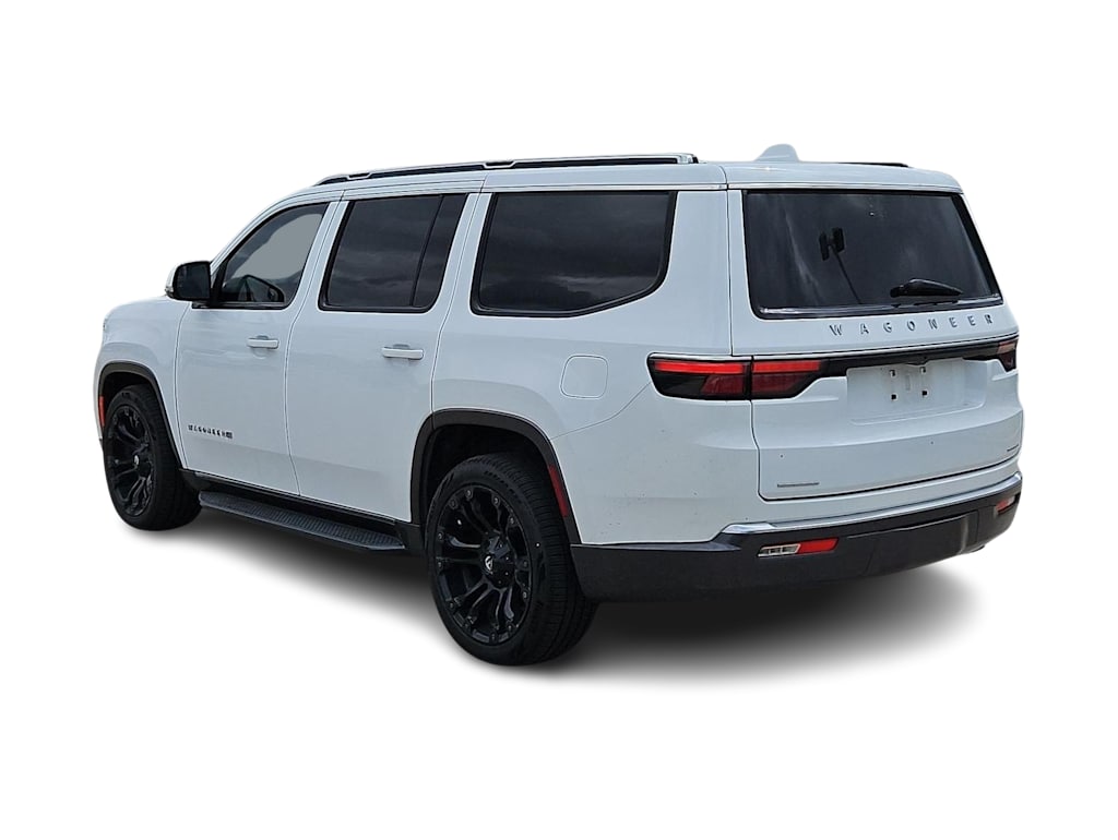 Thumbnail: 2022 Jeep Wagoneer - 4