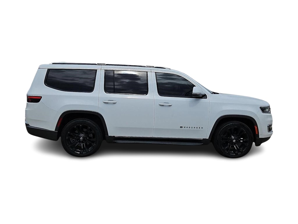 Thumbnail: 2022 Jeep Wagoneer - 21