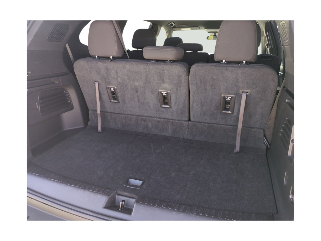 Thumbnail: 2025 GMC Acadia - 16