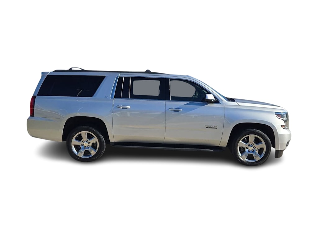 Thumbnail: 2017 Chevrolet Suburban - 23